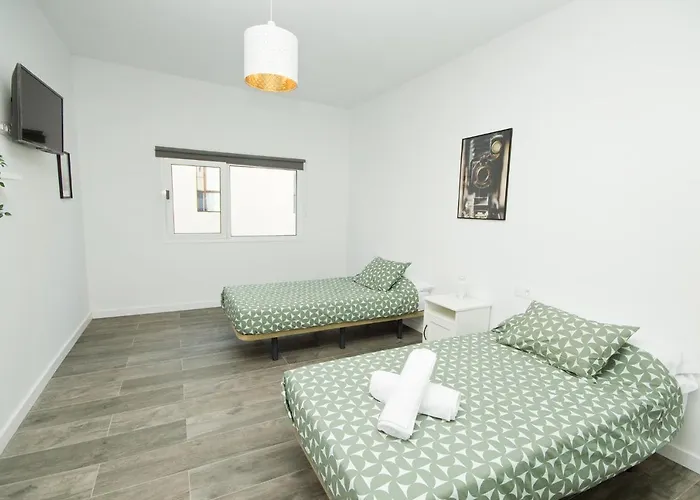 Alonsos - Open Mall - By Az Guest house