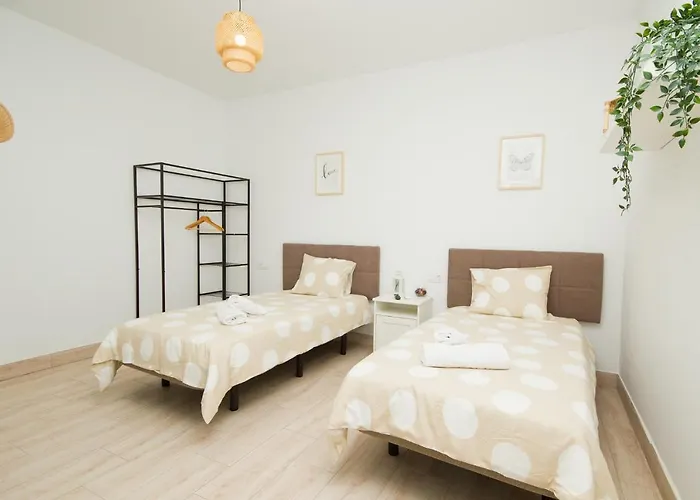 Alonsos - Open Mall - By Az Guest house Arrecife (Lanzarote)