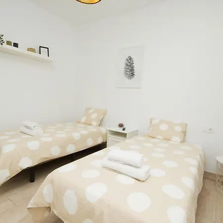 Alonsos - Open Mall - By Az 3* Arrecife (Lanzarote)