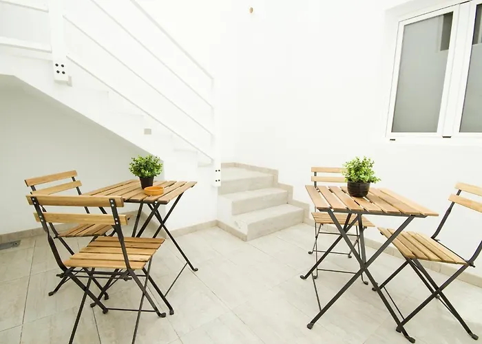 Alonsos - Open Mall - By Az