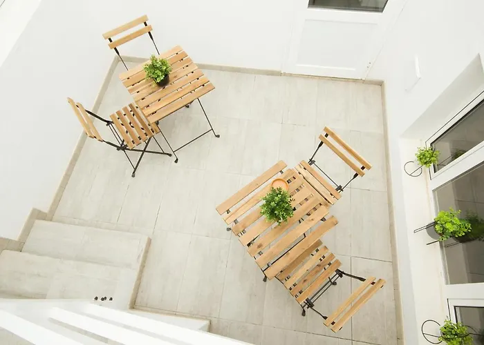 Alonsos - Open Mall - By Az Arrecife (Lanzarote)